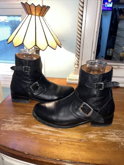 Frye Vicky Women’s Black Leather Engineer 6” Buckle Boots Size 9B. EUC!