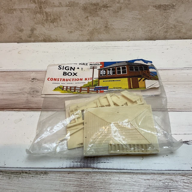 AIRFIX CONSTRUCTION KIT, Signal Box # 4005, Ho / Oo Gauge, Vintage Kit ...