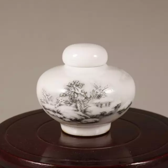 Chinese Jingdezhen Famille Rose Porcelain Snow Scene Pattern Snuff Bottle 2.0"