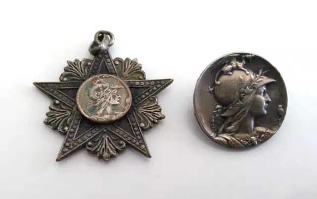 Lot Medal + Badge Gallia France REF77910