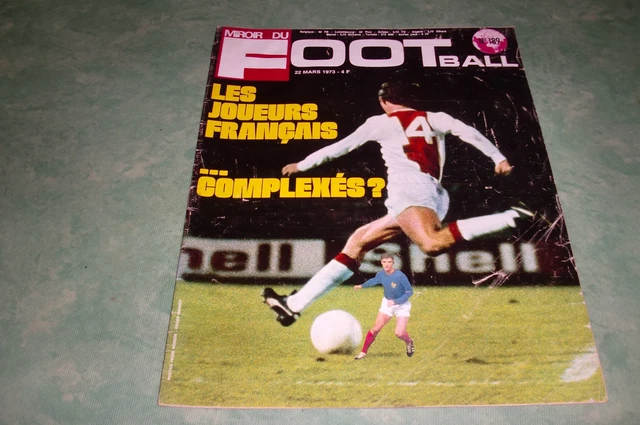 RARE PINS PIN'S .. FOOTBALL SOCCER CLUB TEAM MATCH