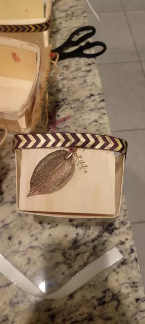 Cesta/decoración de regalo hágalo usted mismo
