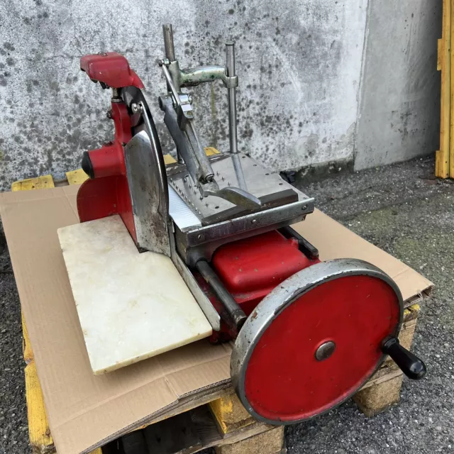 Affettatrice a Volano SAIOM rossa lama 33cm vintage da restaurare manuale