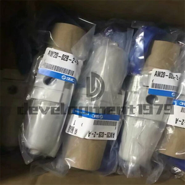 Un filtro SMC valvola di riduzione pressione AW20-02B-2-A nuovo di zecca