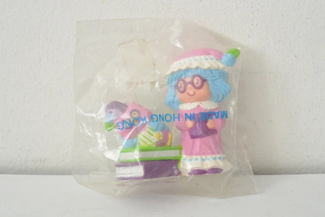 Poupée Hasbro Strawberry Shortcake Plum Pudding Parfumée 2010 Avec Accessoires