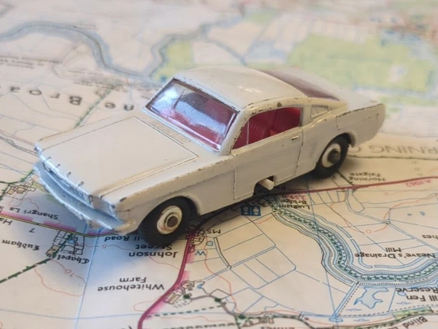 MATCHBOX SERIES LESNEY No. 8 - Ford Mustang - with steering chrome hub ...