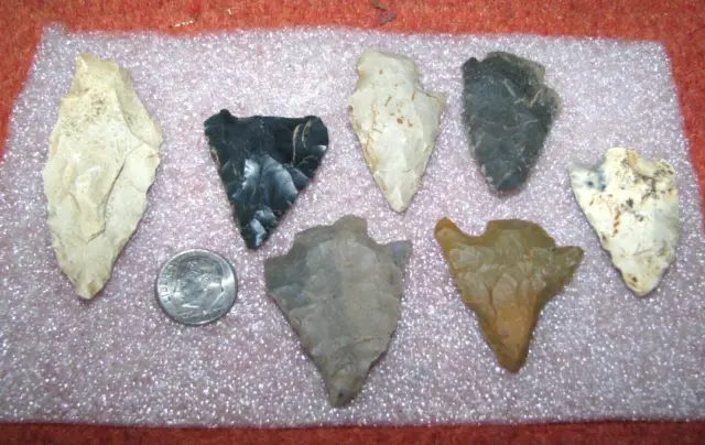 Lot of (7) Ancient Arrowheads/ Artifacts