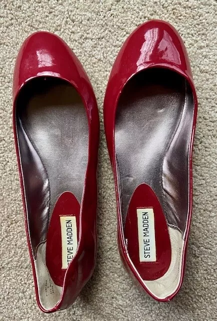 Steve Madden Womens Slip On Ballet Flats Shoes Red Size 8M  Patent Leather