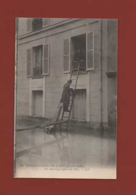Inondations de PARIS - Janvier 1910 - Un sauvetage - Quai de Billy --   (i 8057)