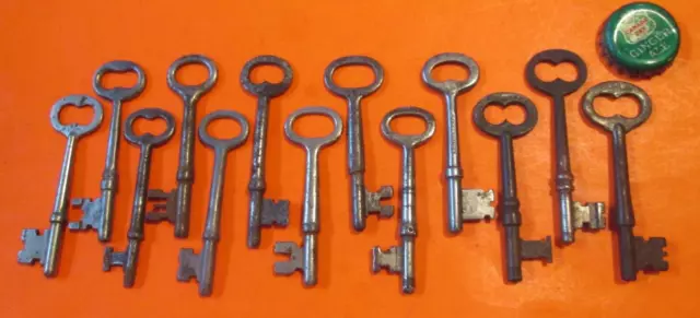 Lot Of 13 Old Antique Vintage Skeleton Keys  More Keys Listed