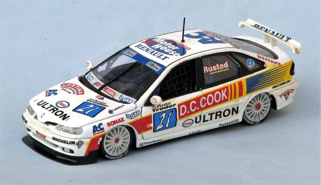 Coffret 2 Renault Laguna V6 Berline – échelle 1:43 – Min Collection