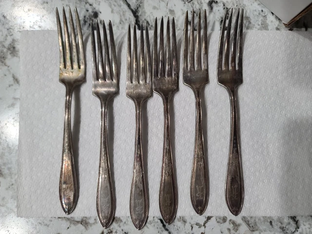 6 Antique Vintage Collectable * Wm Rogers * Silver Plated Forks Pat Apr 14 1925