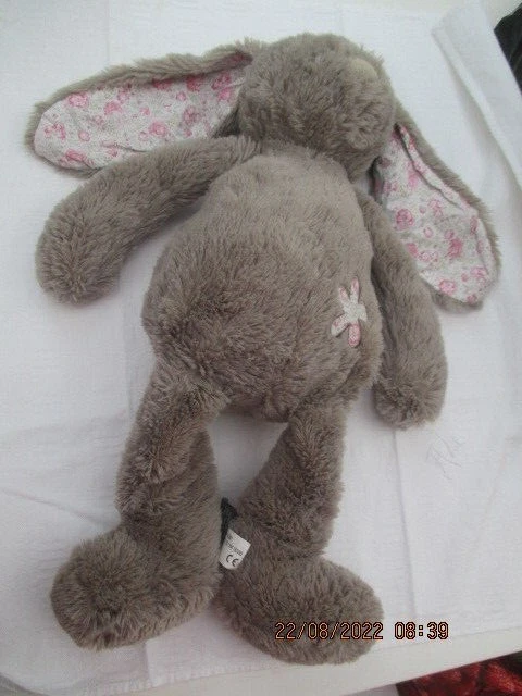 Peluche doudou lapin beige  clair écru fleurs ---grand modèle  Atmosphera  45cm