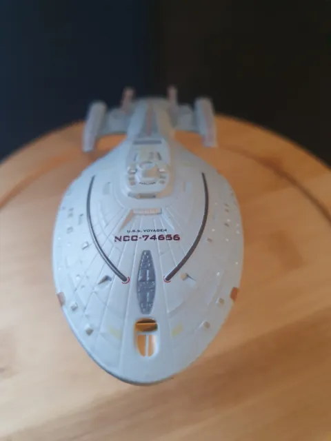 See What Lies Behind The Hull Of The Starship Enterprise