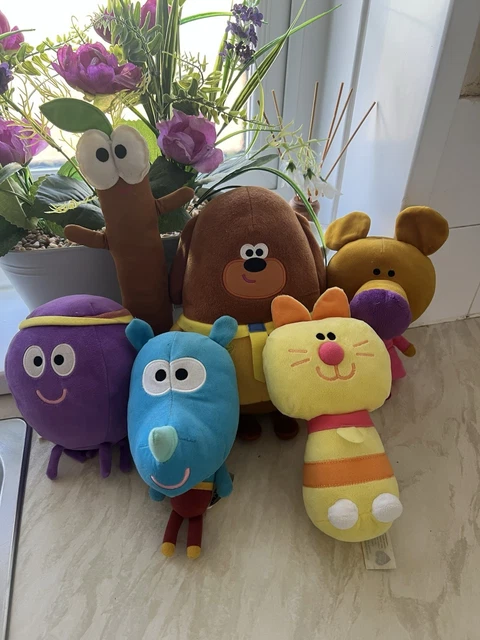 hey-duggee-plush-bundle-duggee-and-the-squirrels-norrie-tag-betty