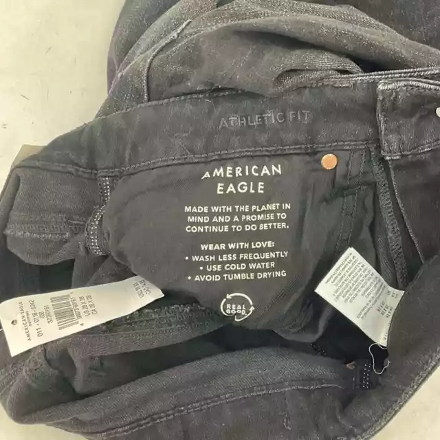 NWT American Eagle Distressed Black Denim Athletic Fit Jeans Mens 28 x 28 3
