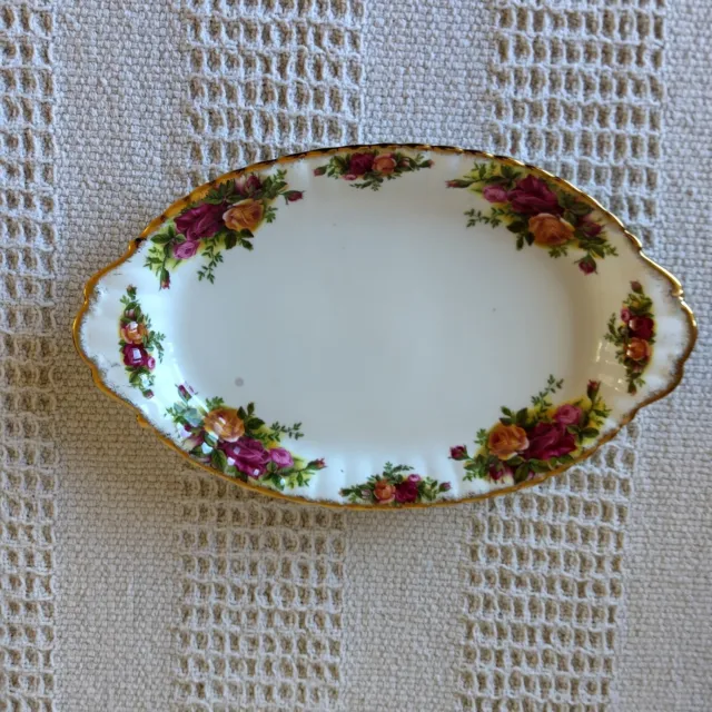 Vintage Royal Albert Old Country Roses Oval Serving Dish Second 26.5cm x 16cm