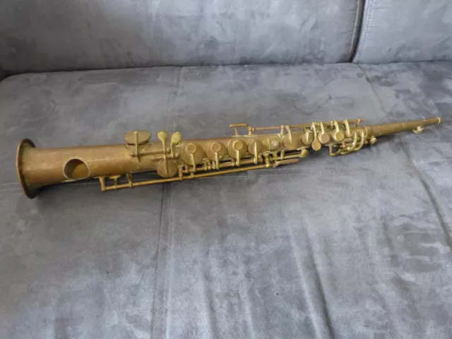 ancien saxophone droit couesnon exposition universelle de paris hors concours
