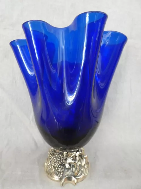 Superbe Vase En Verre Souffle Et Pied Sculte En Metal Chrome