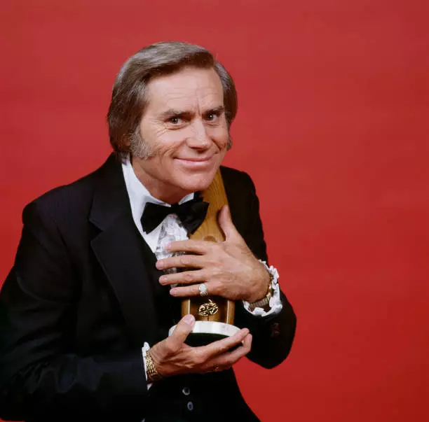 Country Music Singer and songwriter George Jones poses for a portr- Old Photo 1