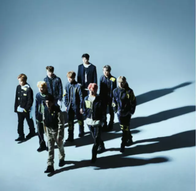 K-POP NCT 127 Mini Album "NCT #127 WE ARE SUPERHUMAN" [ 1 Photobook + 1 CD ]