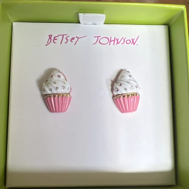 Betsey Johnson Babycakes Gold Tone Pink & White Cupcake Earrings So Adorable NIB