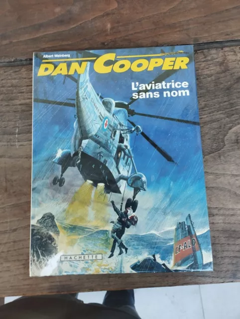 dan cooper  l'aviatrice sans nom   edition originale avec dessin dedicace