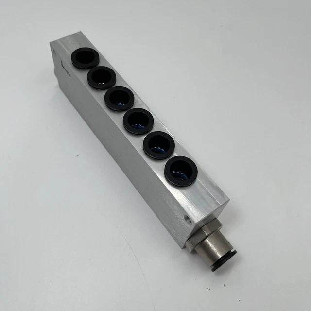 Manicolletto Valvole Legris con 6 Aperture Inutilizzato Vedi Foto