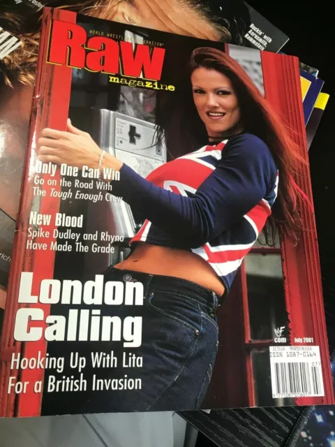 WWF WWE RAW Magazine July 2001 Lita Cover + Poster