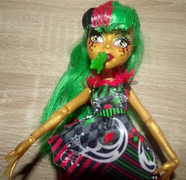 Monster High Jinafire Long Freak Du Chic Doll - Mattel