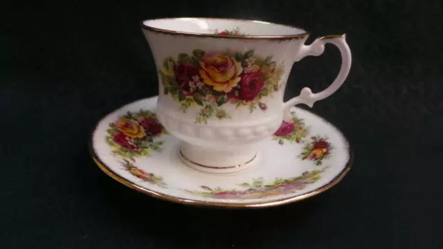 Retro Vintage Porcelain Cup  And Saucer Set English Garden Elizabethan England