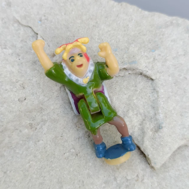 POLLY POCKET VINTAGE Hunchback Of Notre Dame 1995 With A Character £19.99 - UK