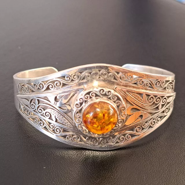 Exquisite Sterling Silver Ladies Cuff Design Amber Bracelet Sz 7