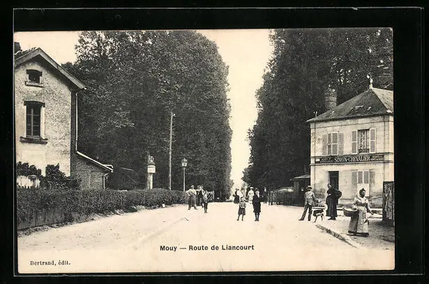 CPA Mouy, Route de Liancourt 1912