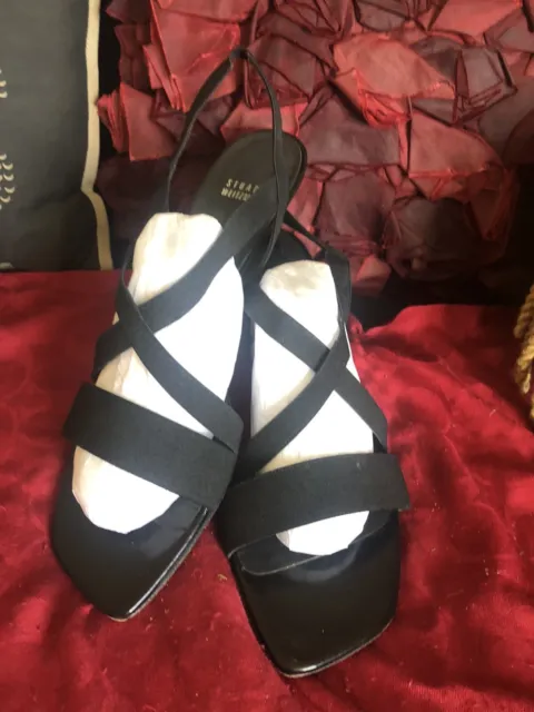 Stuart Weitzman  black leather sandals size 11 1/2  comfortable low heel.GREAT