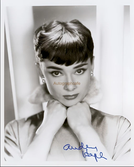 AUDREY HEPBURN 10 x 8 Inch Autographed Photo - High Quality Copy Of Original (a)