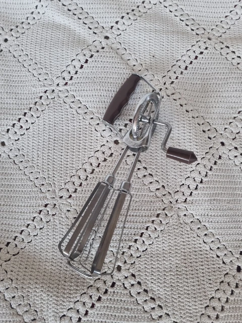 BATTEUR FOUET À main manivelle vintage EUR 5,00 - PicClick FR