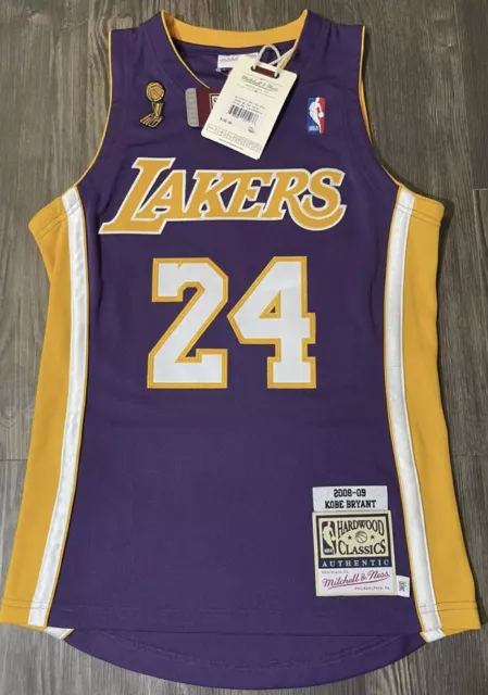 Mitchell & Ness NBA Authentic Jersey Los Angeles Lakers 2000-01 Kobe Bryant  #8 Purple - PURPLE