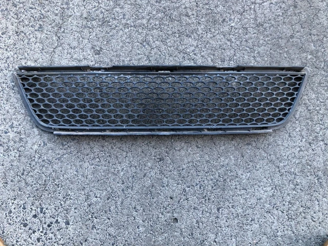 Vz Calais Lower Grill 92164492 Front Bar Bottom Grille Genuine Holden #2