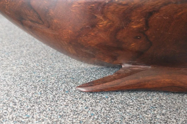 Dunkler Holzwal 12" Holzschnitzerei, Schwerholz, poliert, Figur oder Skulptur 3