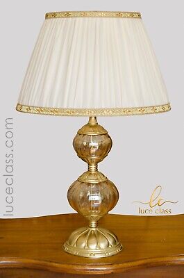 lampada da tavolo da comodino classica vetro Murano Ambra e ottone con paralume.