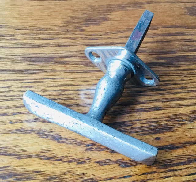 1920s T~SHAPED HANDLE vtg antique exterior non locking door deck