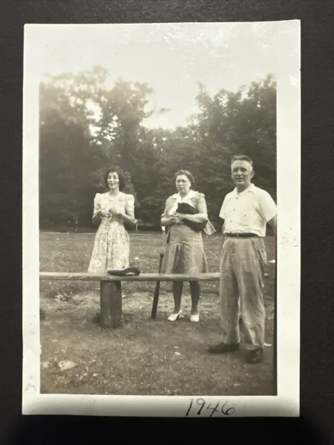 VINTAGE PHOTO 1946 WOMAN BASEBALL PLAYER Original