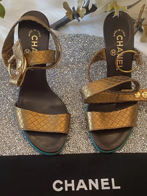 Chanel gold leather sandals - Gem