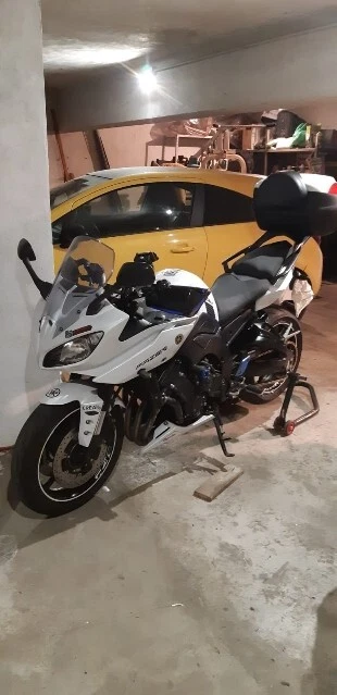 moto yamaha fazer fz8