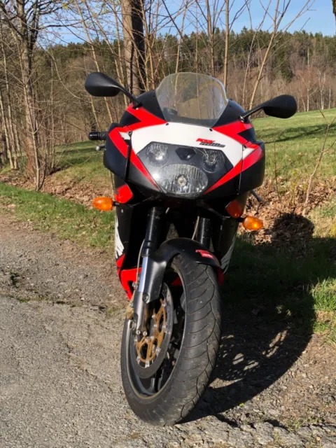 Aprillia rsv Mille Baujahr 2002 unfallfrei 24500 km 2