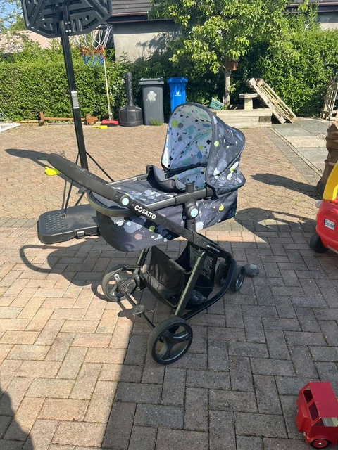 Pram. 3 in 1 travel system. Cosatto Giggle 2