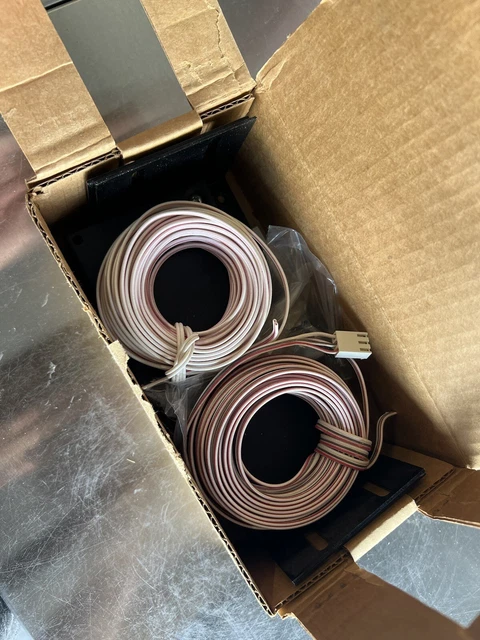 Abrepuertas de garaje Genie GC85P sensores de seguridad totalmente nuevos con cableado vintage