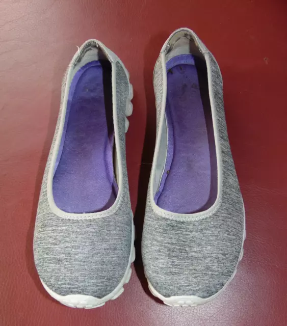 SKECHERS Flex Womens Flats Gray Fabric Slip On  Memory Foam Comfort Shoes 7.5