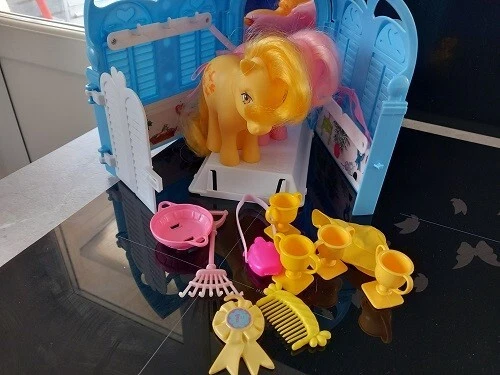 My little pony 35th anniversary sales pretty parlor